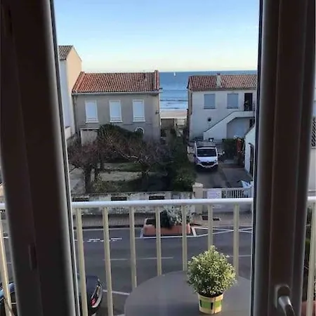 Studio Avec Terrasse Vue Mer Les Flots *